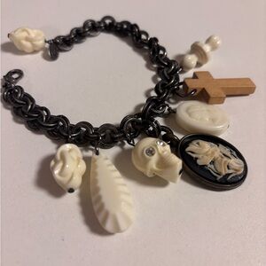 Tarina Tarantino Skull Charm Bracelet